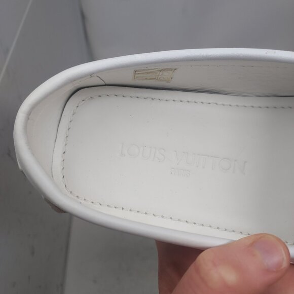 Louis Vuitton White LV Leather Driver Shoe - Picture 5 of 12